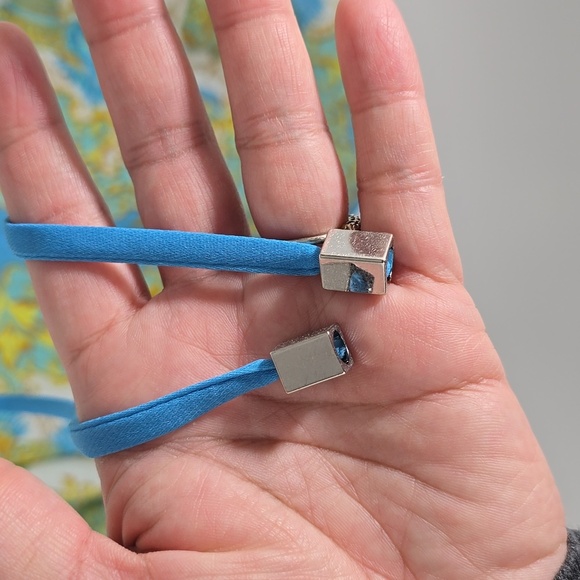 {Caché} Women’s Blouse Multicolor Tassel Print Tie Cold Shoulder Blouse - Size S - Picture 9 of 12